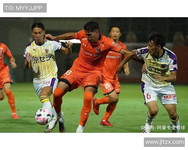 东京绿茵迎战大宫松鼠精彩对决展现足球魅力与激情的较量 东京绿茵迎战大宫松鼠精彩对决展现足球魅力与激情的较量