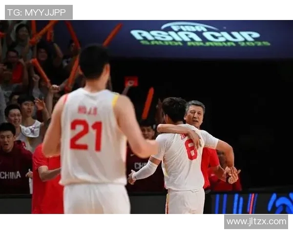 中国男篮主场迎战韩国队全力争胜展现团队实力与拼搏精神 中国男篮主场迎战韩国队全力争胜展现团队实力与拼搏精神